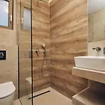 Thelxi's Ii - Brand New Seaview Suite!