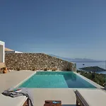 Thelxi's Ii - Brand New Seaview Suite!