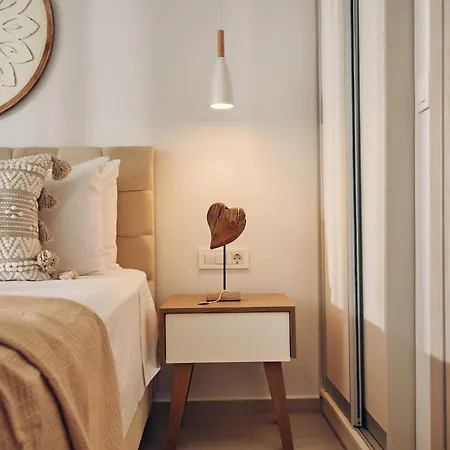 Thelxi's Ii - Brand New Seaview Suite! * Volímai
