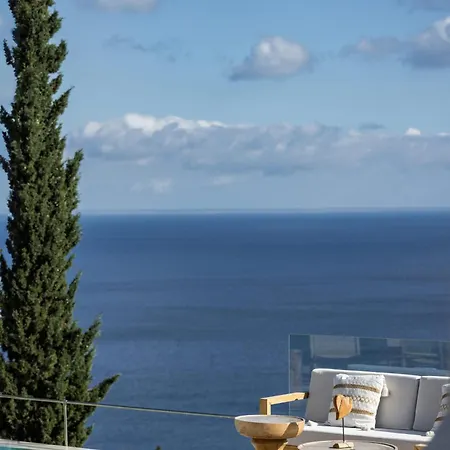 Thelxi's Ii - Brand New Seaview Suite! Villa