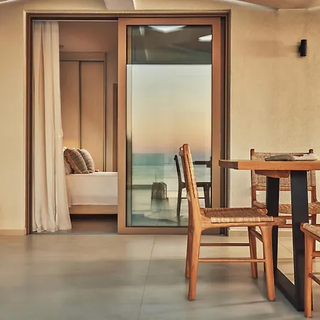 Thelxi's Ii - Brand New Seaview Suite!